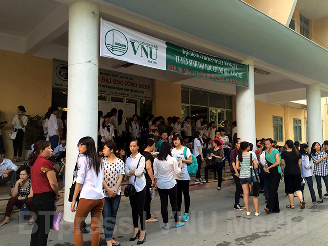 vnu-uet-buituan-s